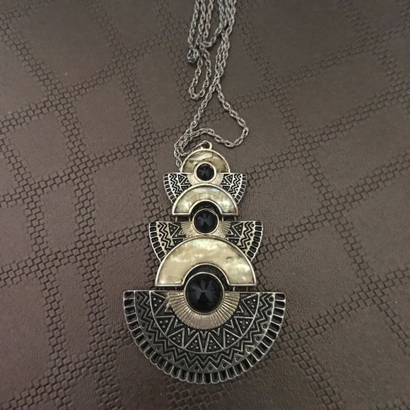 Statement necklace - Picture 1 of 2